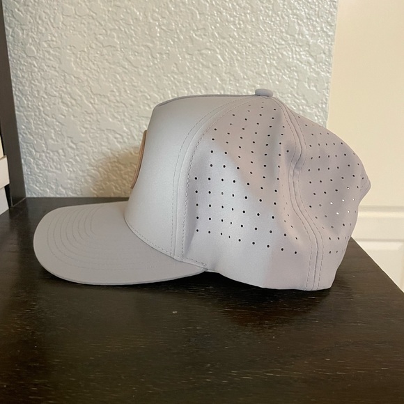Mesh Performance Cap - Picture 8 of 9